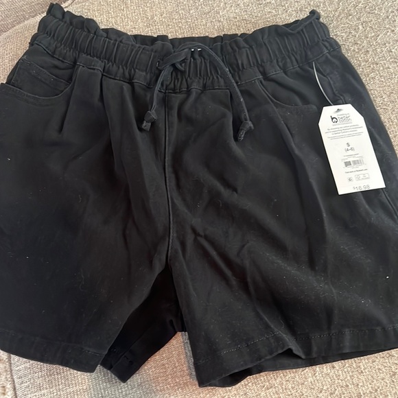 Black stretch shorts, never worn! - Picture 1 of 3